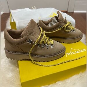 Diemme Monfumo Low in Light Beige Suede - gently worn.